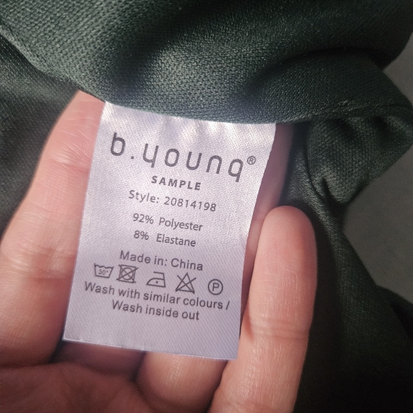 B YOUNG Salta Reflecting Pond Sparkle Blouse Small NWT - Picture 11 of 11